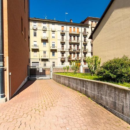 Come Casa Like Home Apartment With Parking Торино Екстериор снимка